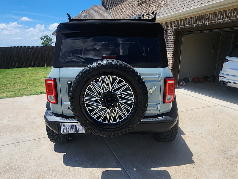 2024 Ford Bronco Black Diamond Tis 553bm 22x10 Radar Renegade 285 50r22 2024 Ford Bronco Black Diamond Tis 553bm 22x10 Radar Renegade 285 50r22