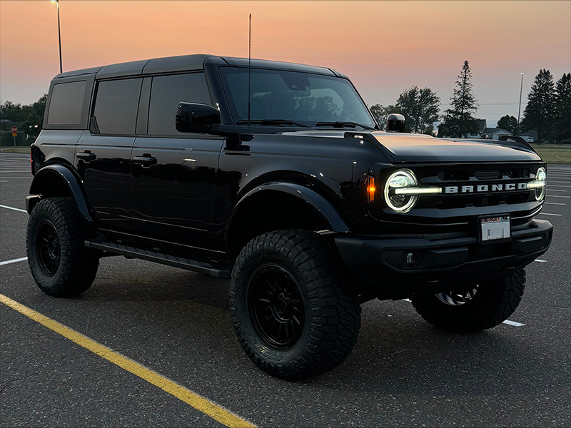 2024 Ford Bronco Kmc Km542 18x9 Nitto Ridge Grappler 35x12 50r18 2024 Ford Bronco Kmc Km542 18x9 Nitto Ridge Grappler 35x12 50r18